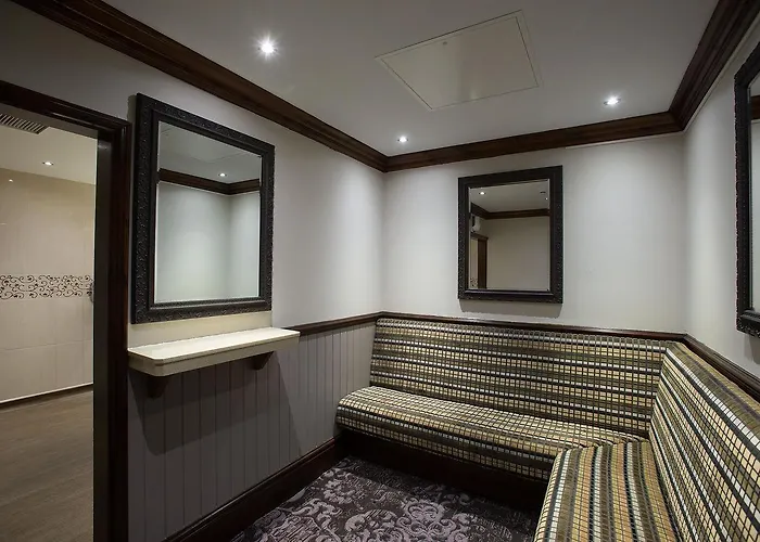 The Furness Railway Wetherspoon 4* Barrow-in-Furness